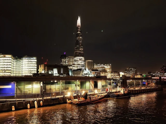 🌆🇬🇧

#towerbridge #london #uk #londoncity #londonlife #england #visitlondon #travel #londonbridge #unitedkingdom #londoneye #city #photography #bigben #londonist #towerbridgelondon #travelphotography #londres #riverthames #londonphotography #toweroflondon #thisislondon #londoncityworld #theshard #londoner #thames #architecture #photo #photooftheday #cityoflondon