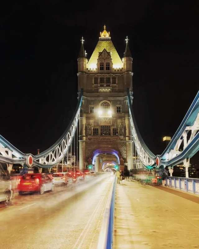 Tower Bridge 🌉🇬🇧

#towerbridge #london #uk #londoncity #londonlife #england #visitlondon #travel #londonbridge #unitedkingdom #londoneye #city #photography #bigben #londonist #towerbridgelondon #travelphotography #londres #riverthames #londonphotography #toweroflondon #thisislondon #londoncityworld #theshard #londoner #thames #architecture #photo #photooftheday #cityoflondon
